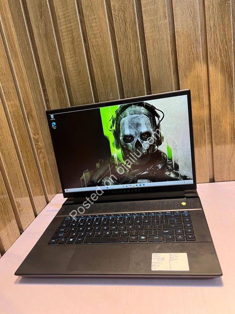Alienware m16 R1 | i9-13900HX, RTX 4070, 32GB DDR5