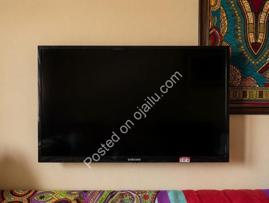 Like New! 32” Samsung LED TV – 6 Months Old – ₦70K