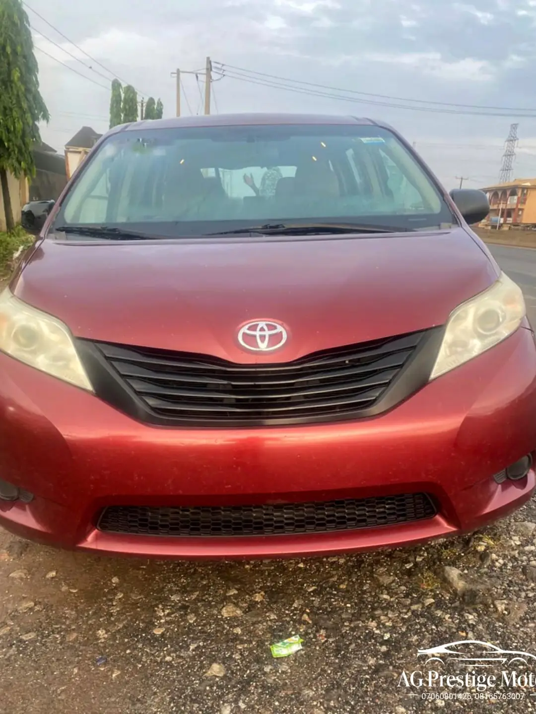 Toyota Sienna 2014 – Premium Family SUV, ₦21M (Negotiable).