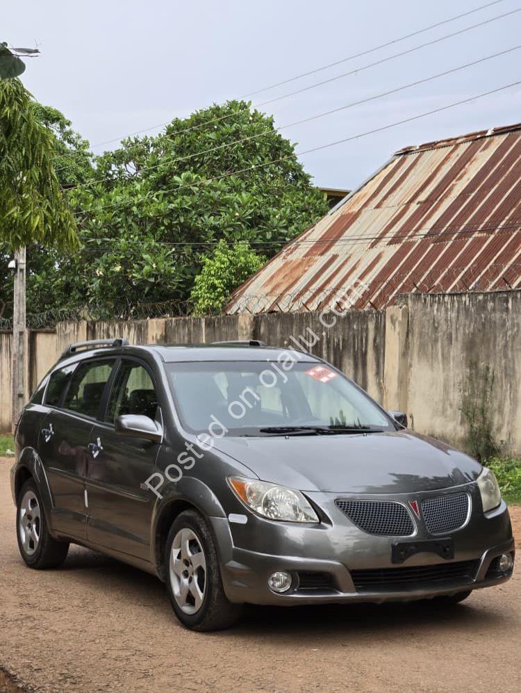 2006 Pontiac Vibe – Buy & Drive with Original Papers!