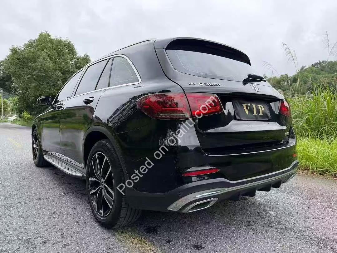 2020 Mercedes GLC300 – Accident-Free Luxury, 73K Miles!