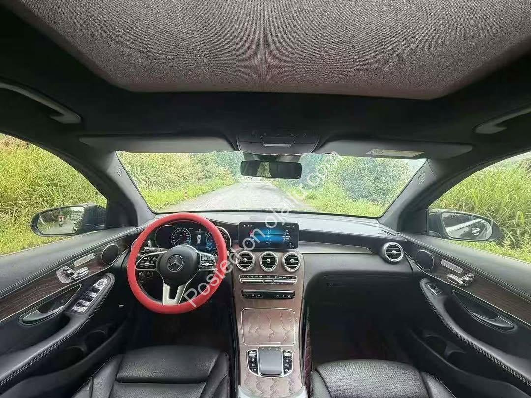 2020 Mercedes GLC300 – Accident-Free Luxury, 73K Miles!