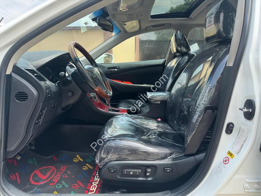 2008 Lexus ES350: Pristine & Loaded Under 60K Miles