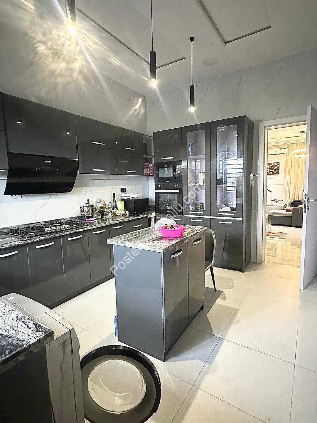 Your Dream Home in Chevron, Move-In Ready!