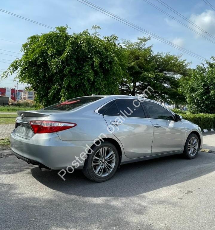 2015 Toyota Camry SE – Premium Ride, Unbeatable Price
