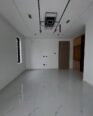 Secure 5-Bedroom Duplex: Move-In Ready in VGC