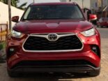 Super Clean 2020 Toyota Highlander XLE – Drive Today, Pay in 3 Years!