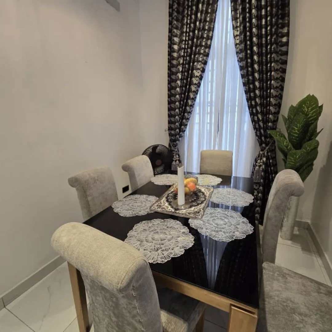 Turn-Key Living: 4BR Semi-Detached Duplex in VGC