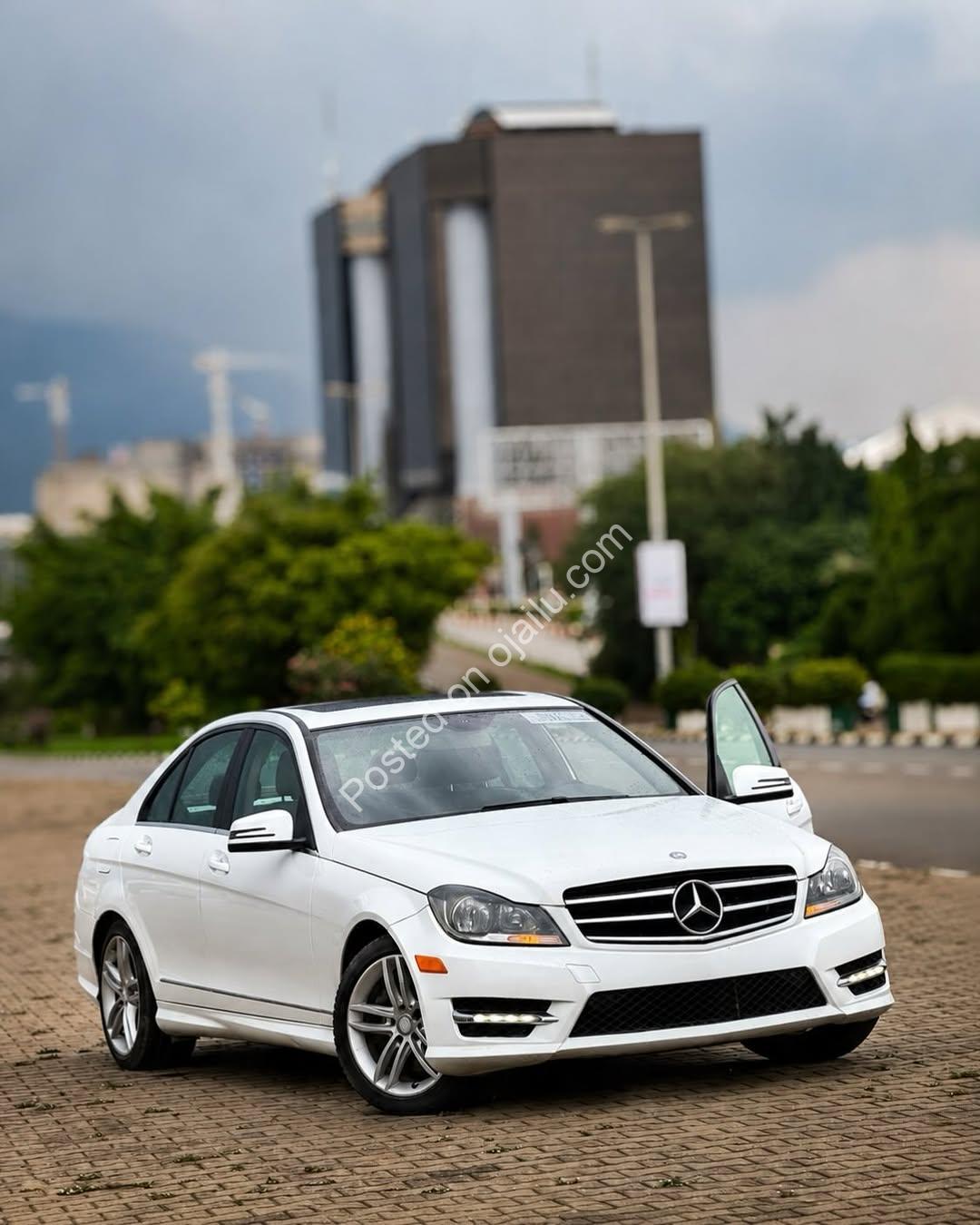 2014 Mercedes C300: Duty Paid, Immaculate & Sunroof Ready!