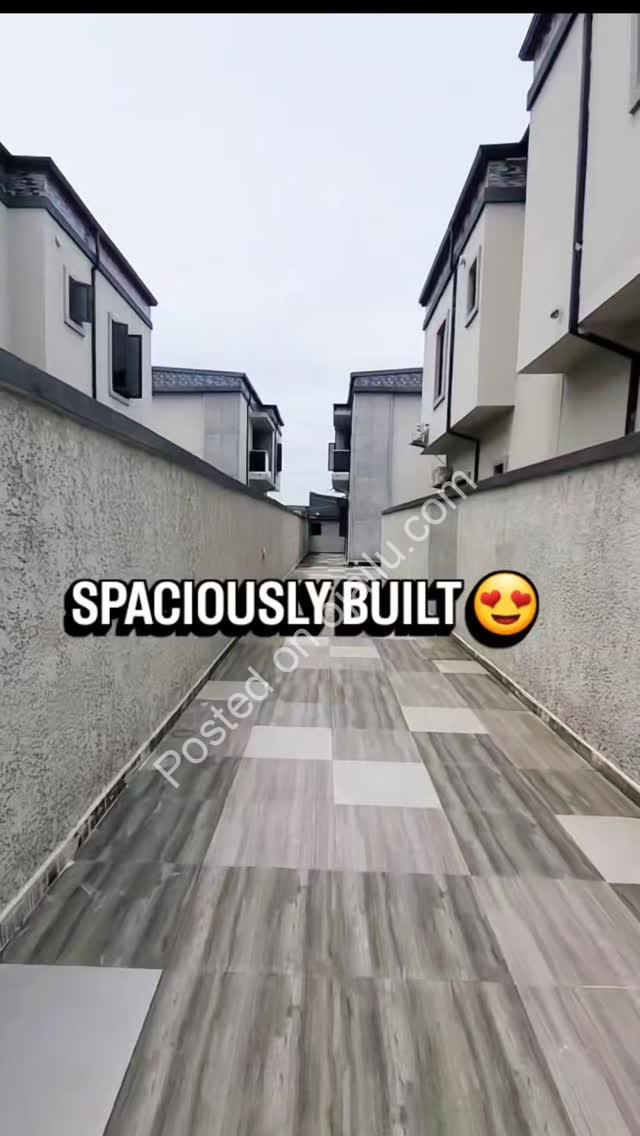 Move-In Ready: 4BR Duplex with Pool & BQ in Lekki