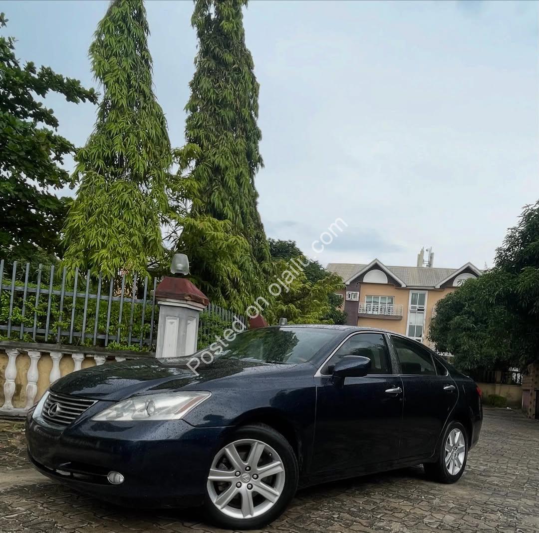 Lexus ES350 ’07 – Sunroof, Reverse Cam, 9M Only!