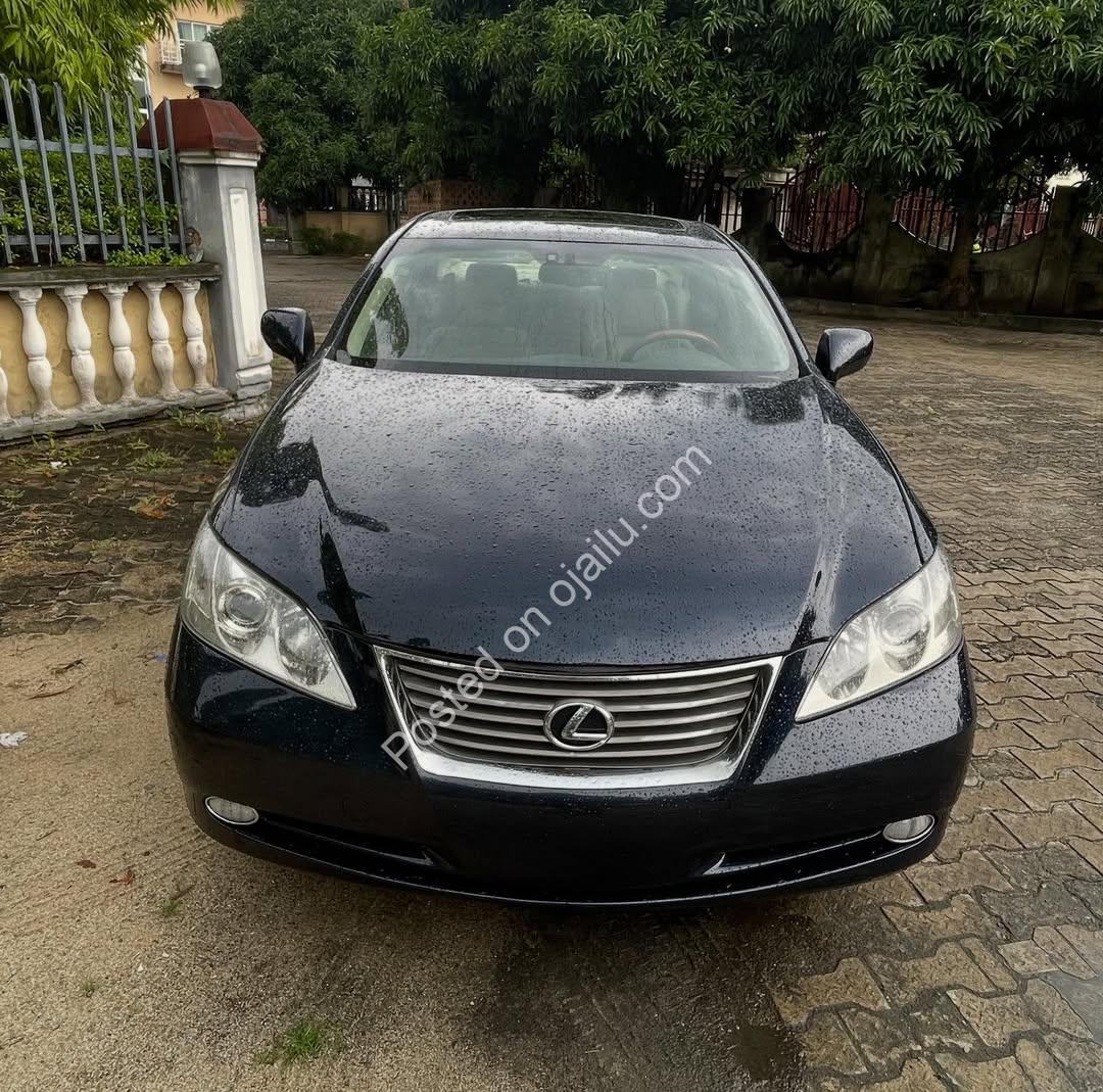 Lexus ES350 ’07 – Sunroof, Reverse Cam, 9M Only!