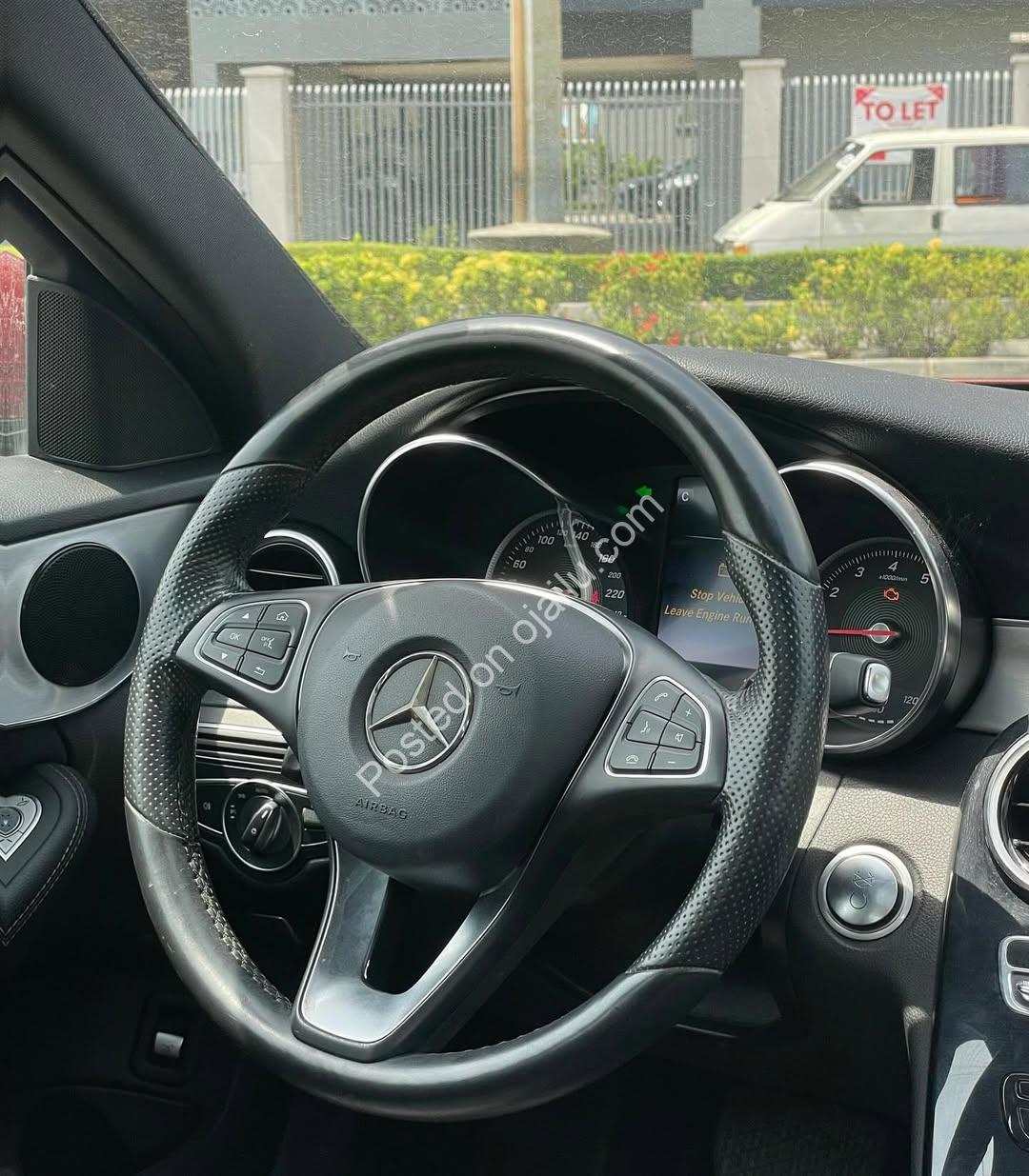 2017 Mercedes C300 4Matic | Panoramic Roof + Keyless Go – 23M Only