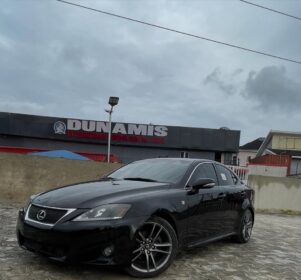 2010 Lexus IS250 F Sport: Sunroof