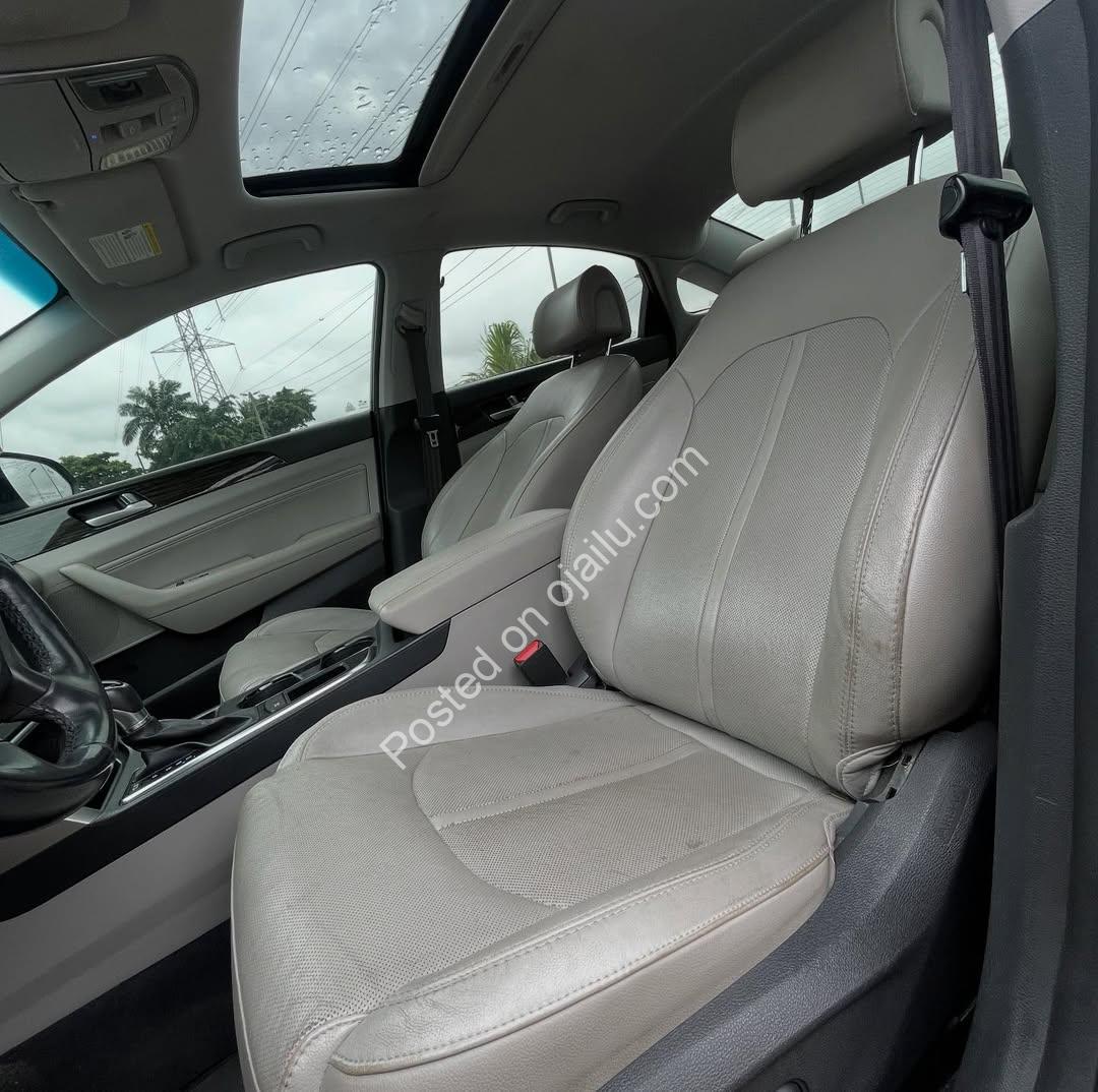 2017 Hyundai Sonata Limited: Sunroof, Reverse Cam & Keyless Start