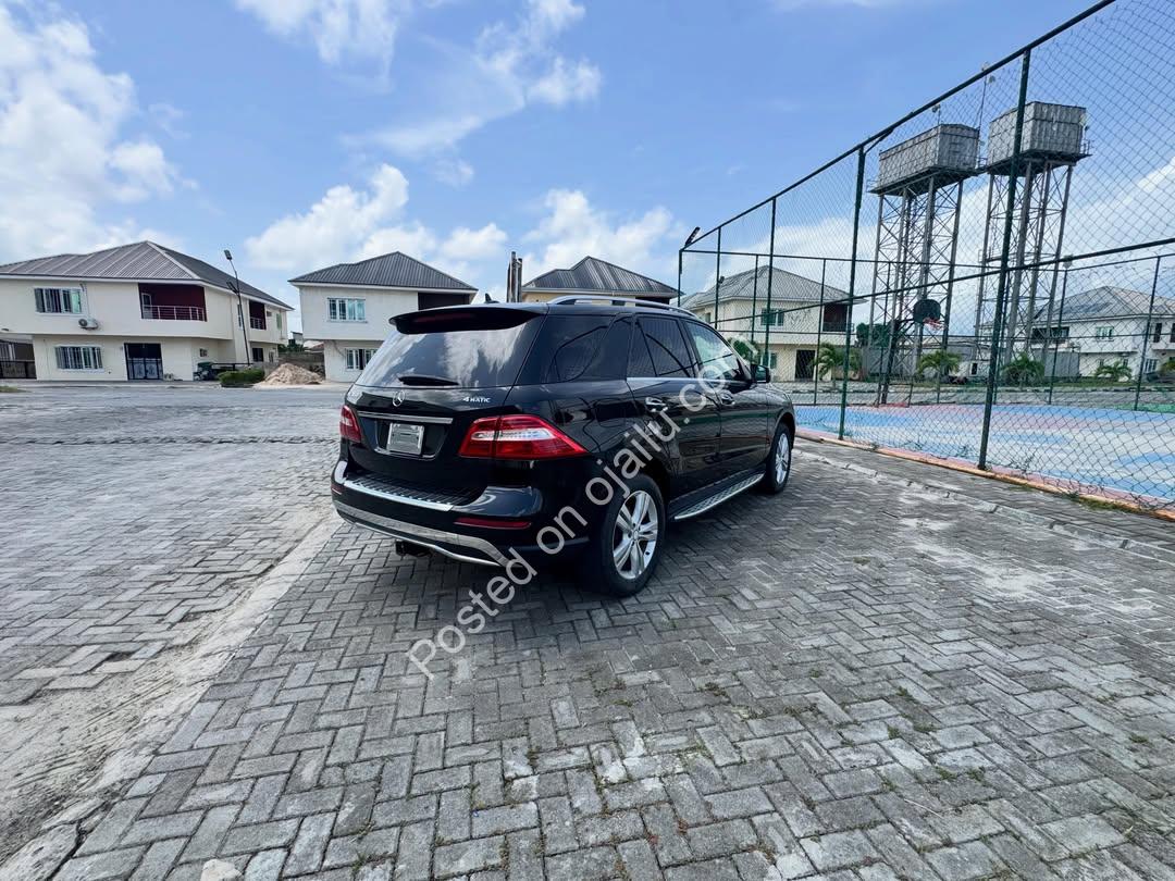 Luxury & Tech Packed: 2013 ML350
