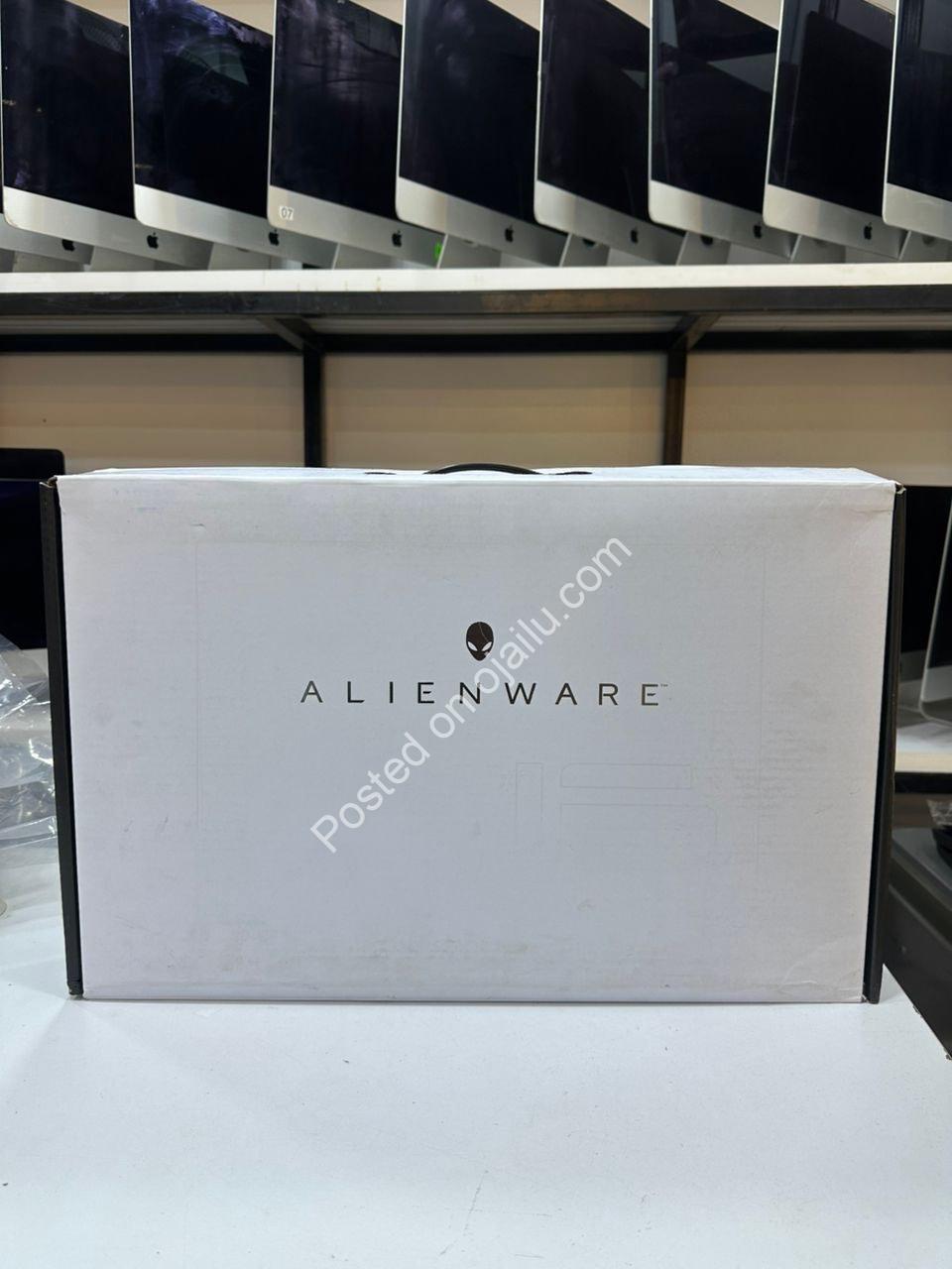 Alienware M16 R1: 5.2GHz Beast, RTX 4080, 240Hz – Price Drop!