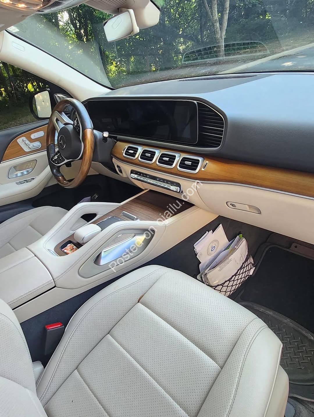 2020 Mercedes GLE450 AMG: Luxury Meets Power