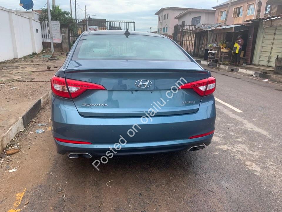2015 Sonata Limited: Loaded & Spotless, 14.5M