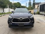 2020 Toyota Highlander XLE: AWD Luxury, 7-Seats & Loaded!