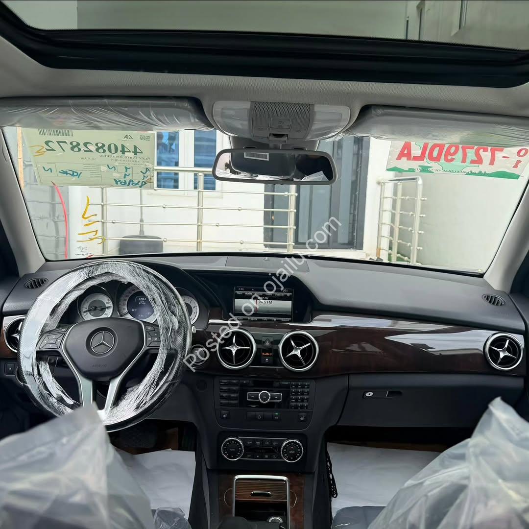 HERTZ INVESTOR SPECIAL: 2015 GLK 350 TOKS – FULL OPTIONS
