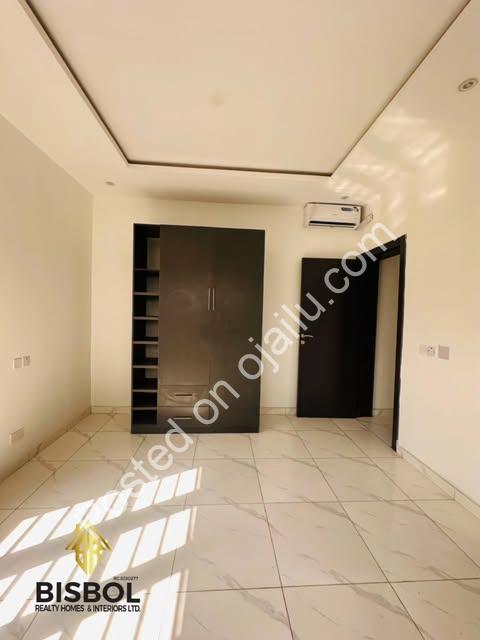 Fully Loaded 2BR: Move-In Ready in Ikate Lekki