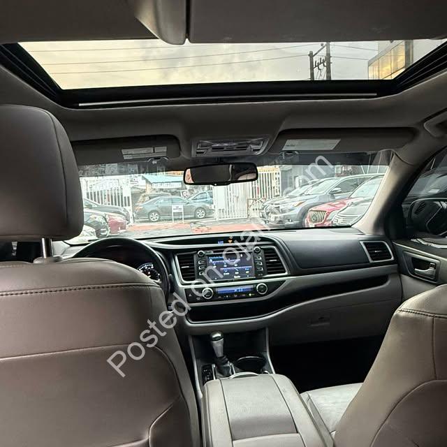 Toks 2014 Toyota Highlander XLE: Full Spec, Zero Worry, Drive Home Today