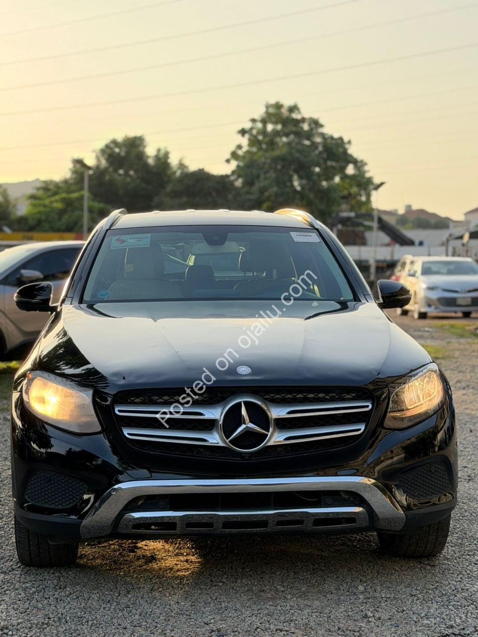 2016 Mercedes GLC300 – Mint, Genuine Duty, 360° Camera
