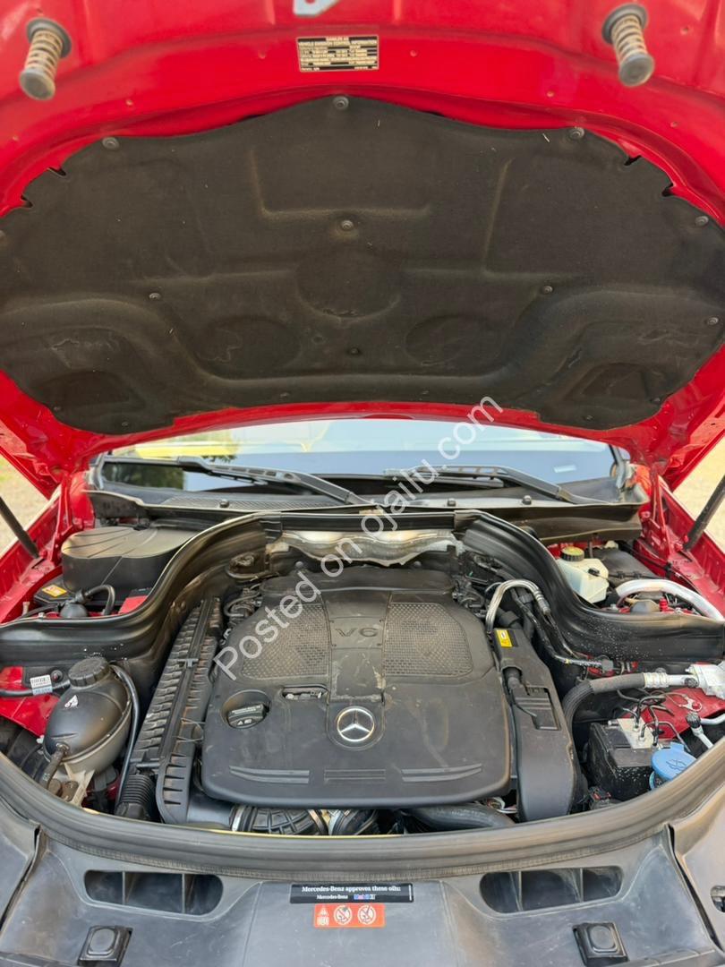 2015 GLK350: Panoramic Roof, Reverse Cam, 17M Naira