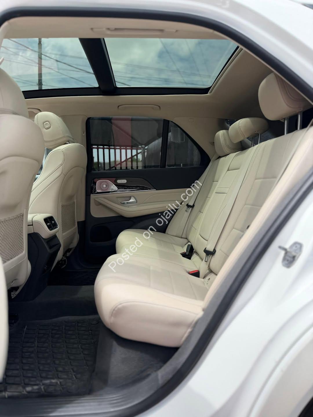 2020 Mercedes GLE450: Luxury Unleashed with HUD & 360° Camera