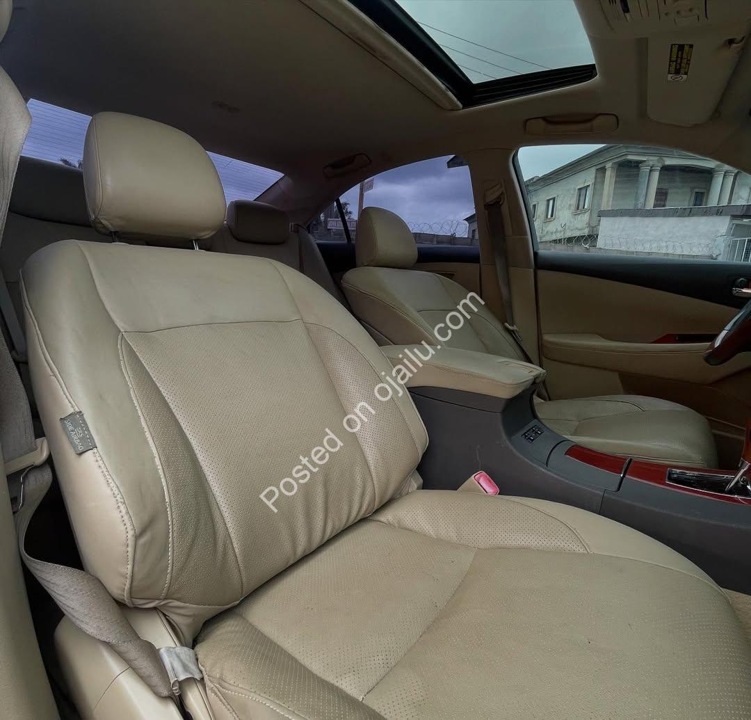 2007 Lexus ES350: Sunroof, Luxury & Thumb Start at 10.3M!