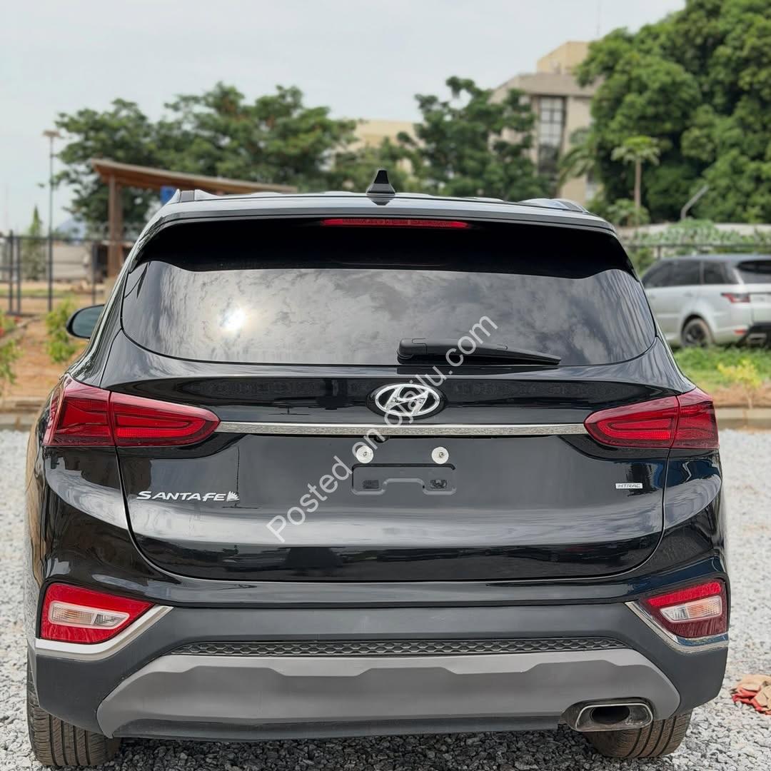 2019 Hyundai Santa Fe: Luxury & Performance, ₦28.5M