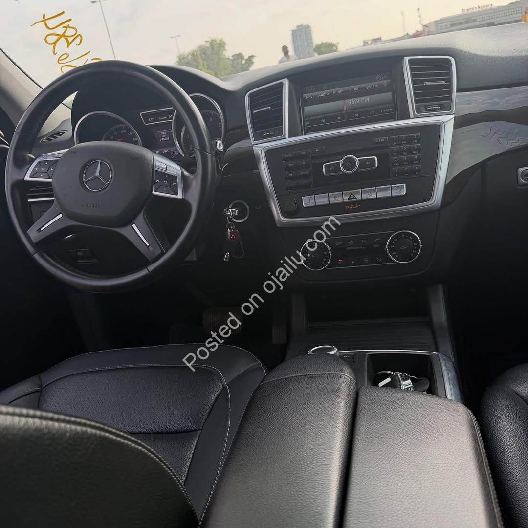 Duty-Paid Mercedes ML350: Pristine & Sunroof-Ready in Abuja