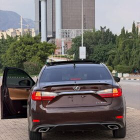 Lexus ES350 2016: Duty Paid