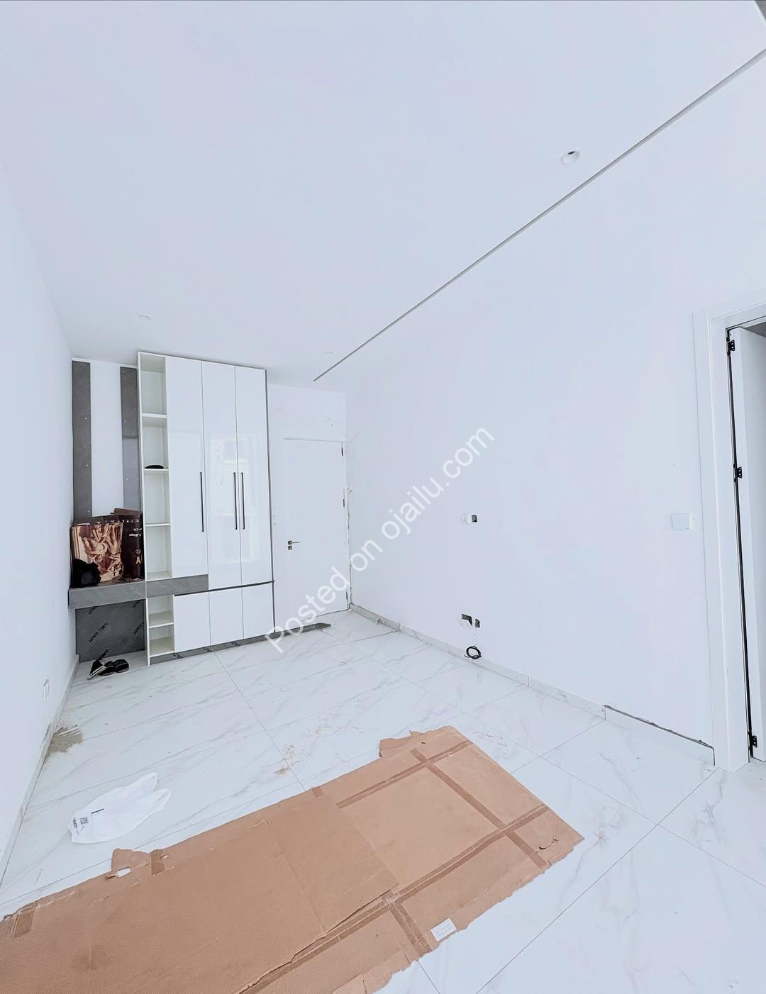 BESPOKE 2BR Apartment: Brand New, Fitted & Prime Oniru