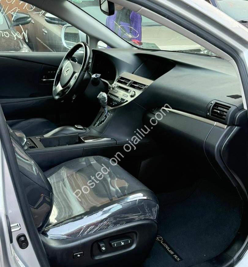 2013 Lexus RX350 | Park Assist & BSM | 25M FIRM