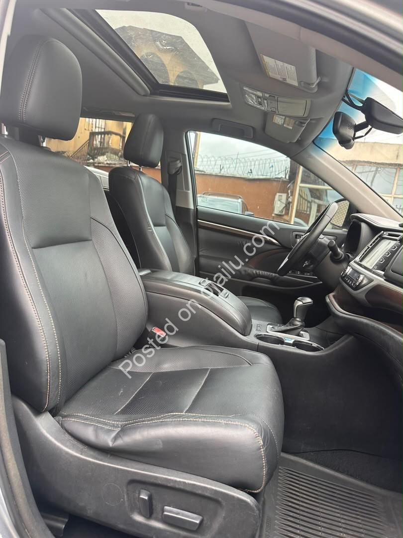 2015 Limited AWD: Loaded & Luxurious, Priced to Move!