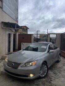 2010 Lexus ES350: Keyless