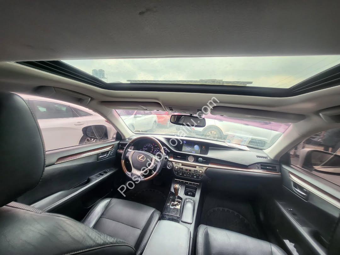 2013 Lexus ES350 – Elegance Meets Value