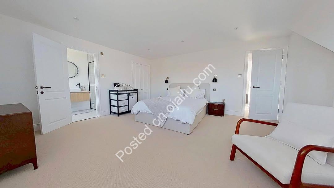 Westerly Luxury Family Home: 4 Beds