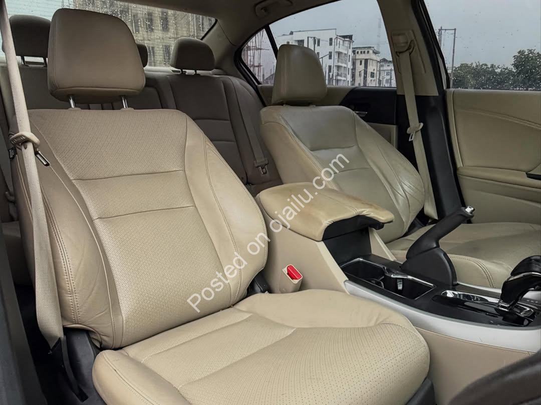 2013 Honda Accord V6: Fully Loaded Luxury, Priced Right