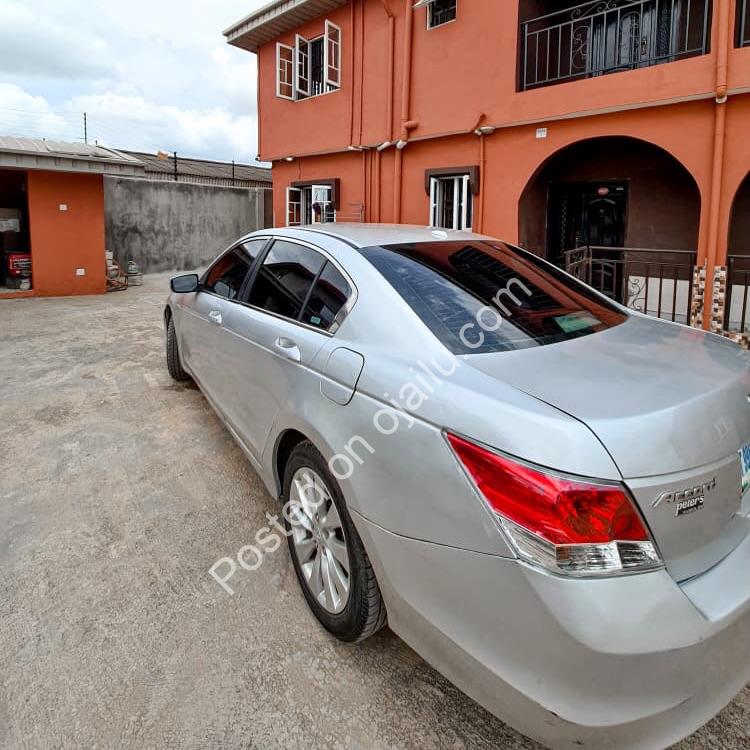 2009 Honda Accord – Certified & Camera-Ready at 5.2M