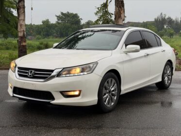 2013 Honda Accord V6: Fully Loaded Luxury