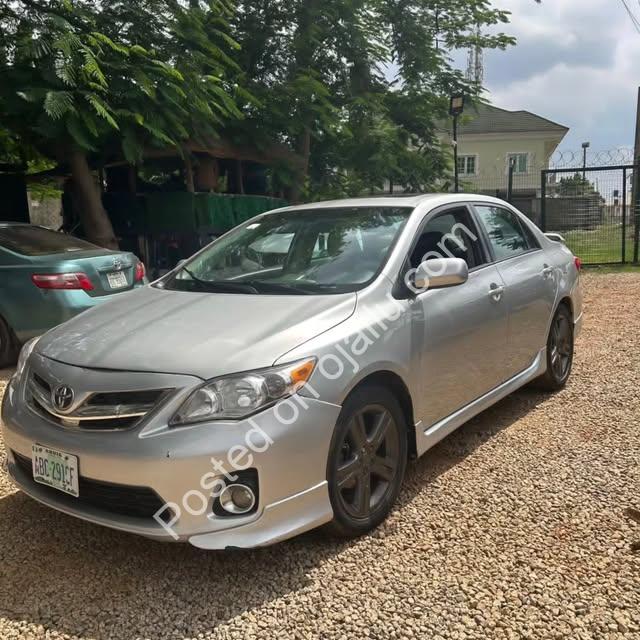 Pristine 2013 Corolla, 0 Fixes Needed