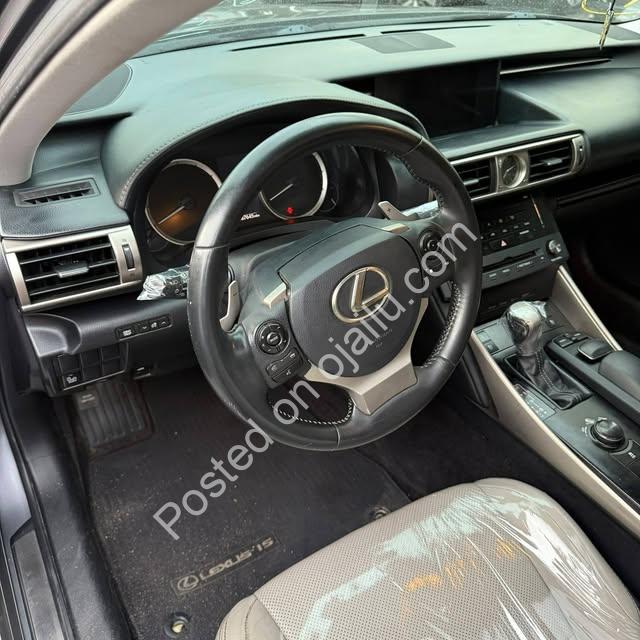 2014 Lexus IS250: Pristine, Full Option – Buy & Drive Today!