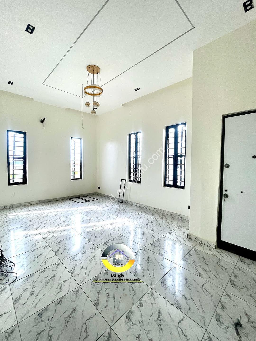 Elevate Your Life: 5-Bed Smart Home with Jacuzzi & BQ