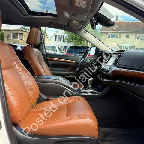 2019 Toyota Highlander Limited – Premium V6, Run N’ Drive, N31M