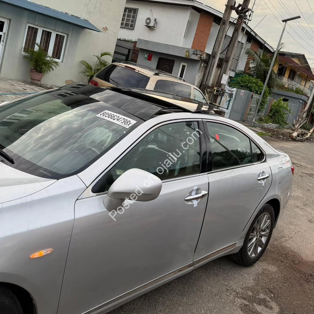 Lexus ES350 09: Pristine Luxury, Surulere’s Finest