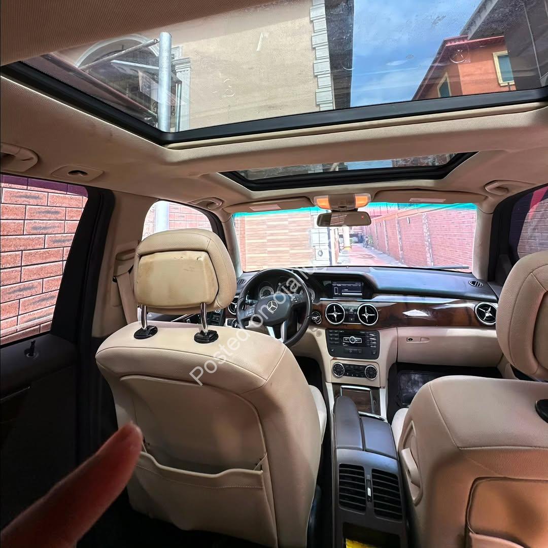 2013 Mercedes GLK 350 – Immaculate & Turnkey!