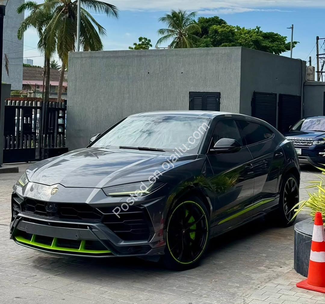 2020 Lamborghini Urus: Luxury Unleashed with Alcantara & B&O Sound
